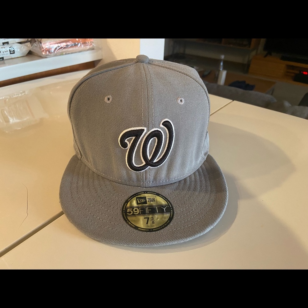 🔴NWOT 59fifty W hat